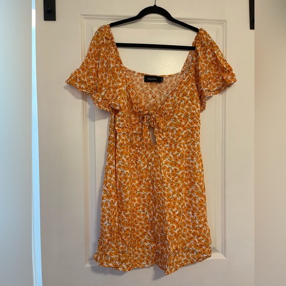 MinkPink Sun Valley mini Dress size L - Picture 1 of 5